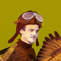 Erik Marquardt im Fliegerkostüm auf einem Spatzen reitend