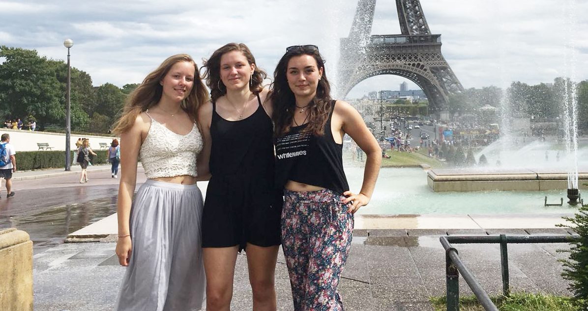 Paris, 3 Mädels und er Eiffelturm