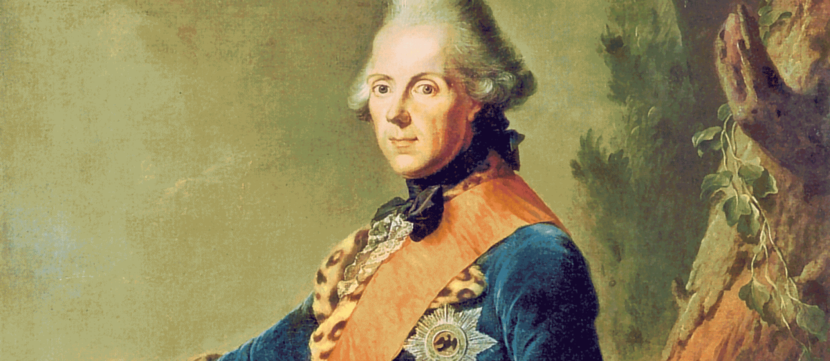 Prinz Heinrich, der ewige Zweite als Feldherr in preußischer Uniform mit schicken Ärmelaufschlägen in Leopardenfell