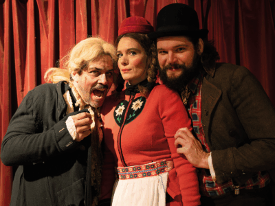 3 Schauspieler im Märchenkostüm