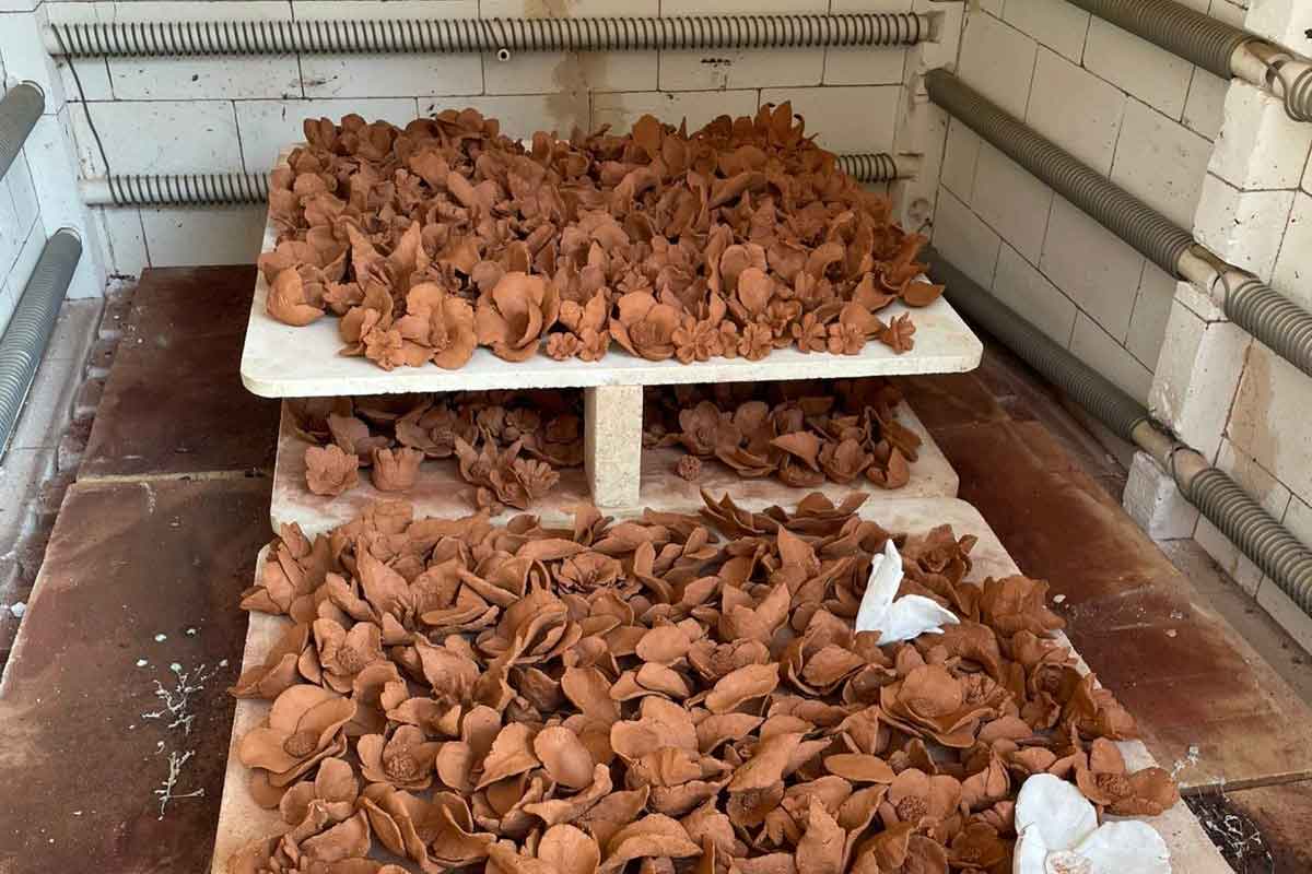 Blumen-im-Ofen Blütenornamente im Brennofen